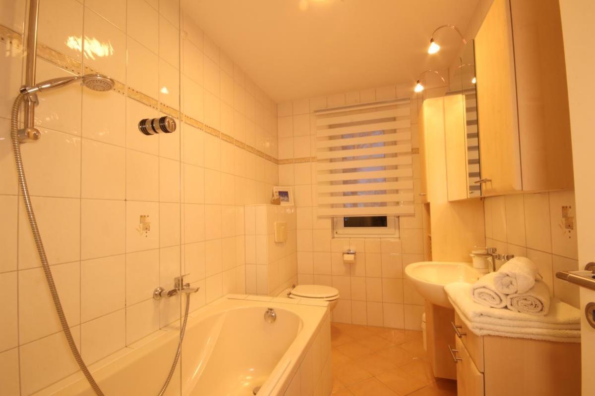 Ferienwohnung Britta Sellin  Ngoại thất bức ảnh